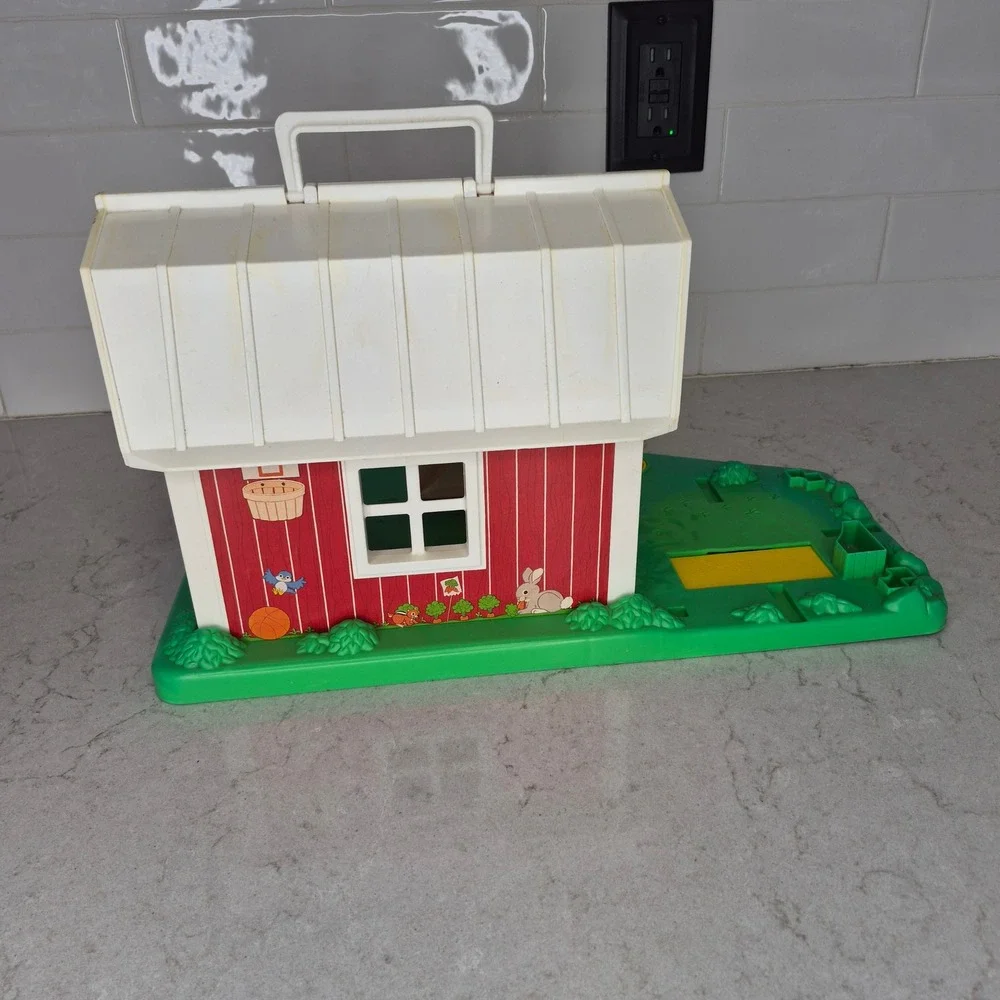Fisher-Price Little People Animal Sounds Moos Farm 2555 Vintage Red White